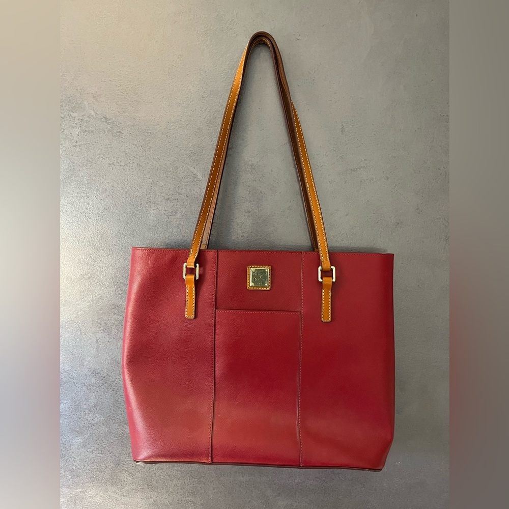 Dooney & Bourke Purse